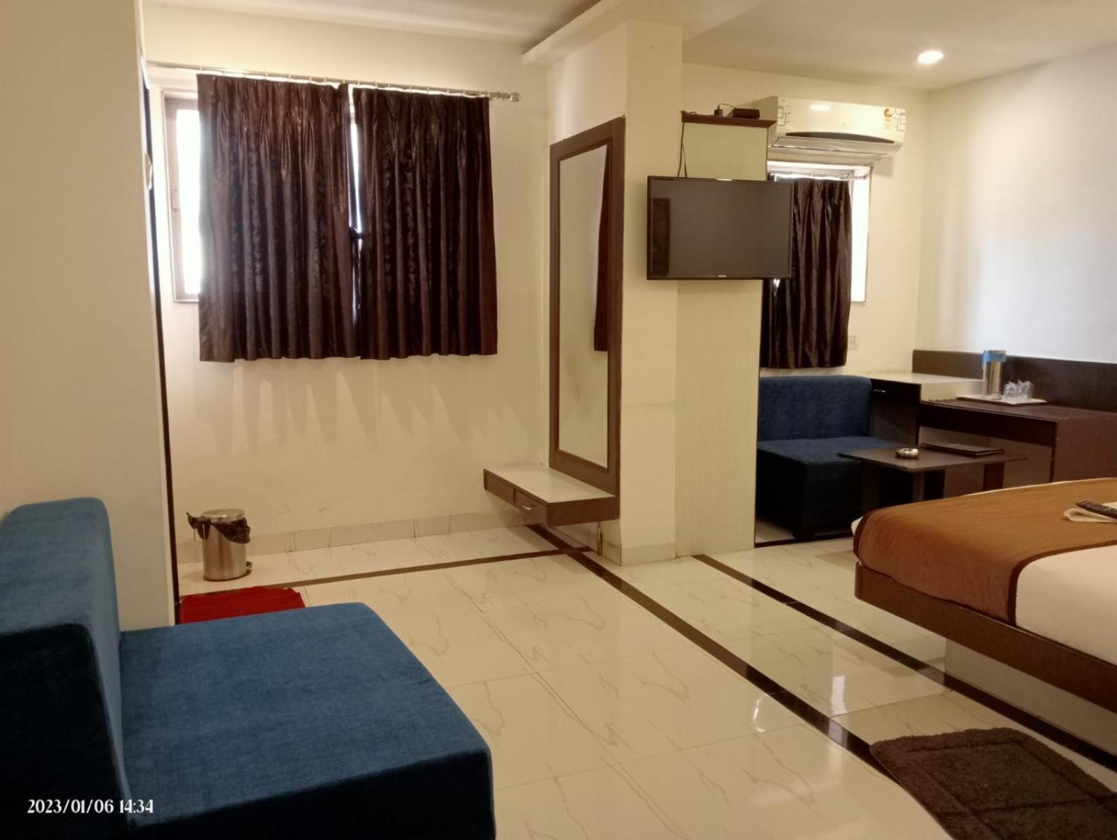 Hotel Saikripa Imperial Daman Exterior foto