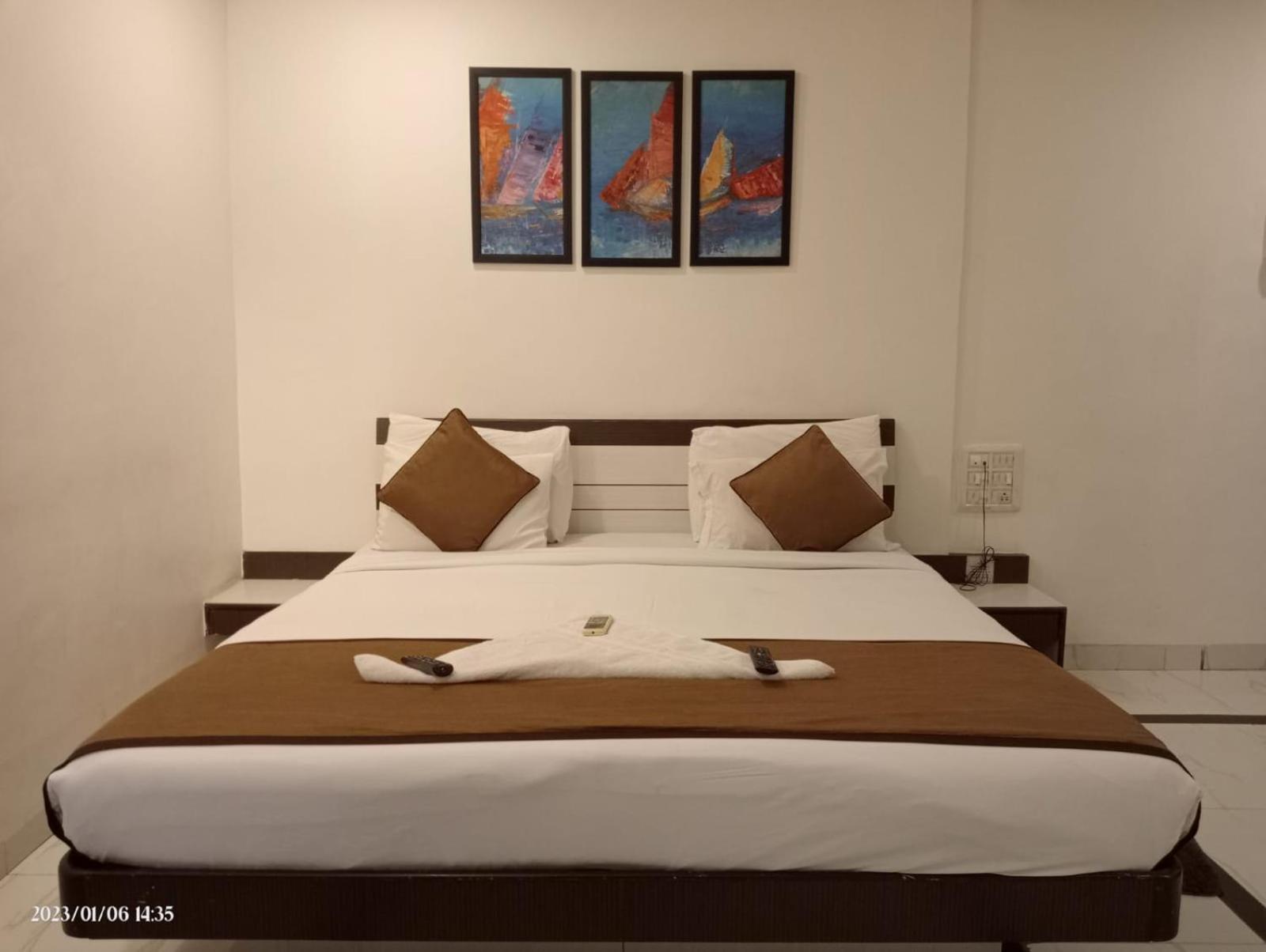 Hotel Saikripa Imperial Daman Exterior foto